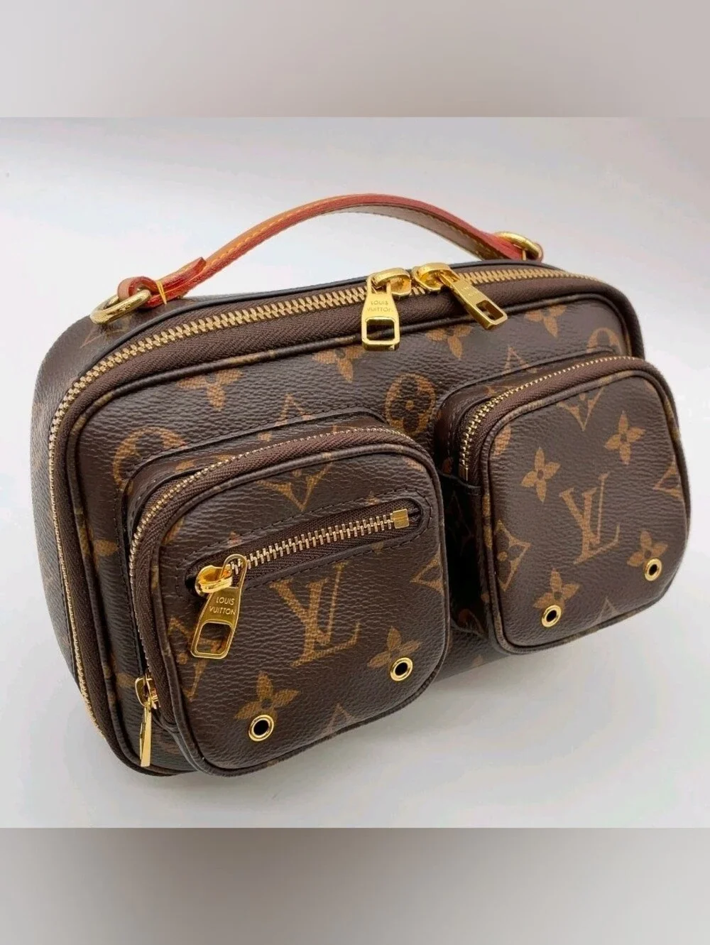 Louis vuitton Monogram Utility Crossbody M80446 W/Box/Dustbag/Strap/Coin pouch
